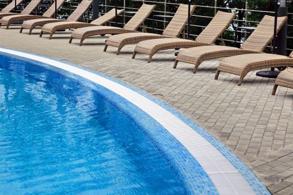 Poolside Hardscaping in Riverside
